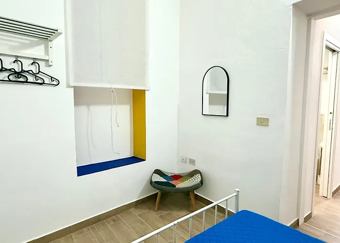 Vicolo Giardi *